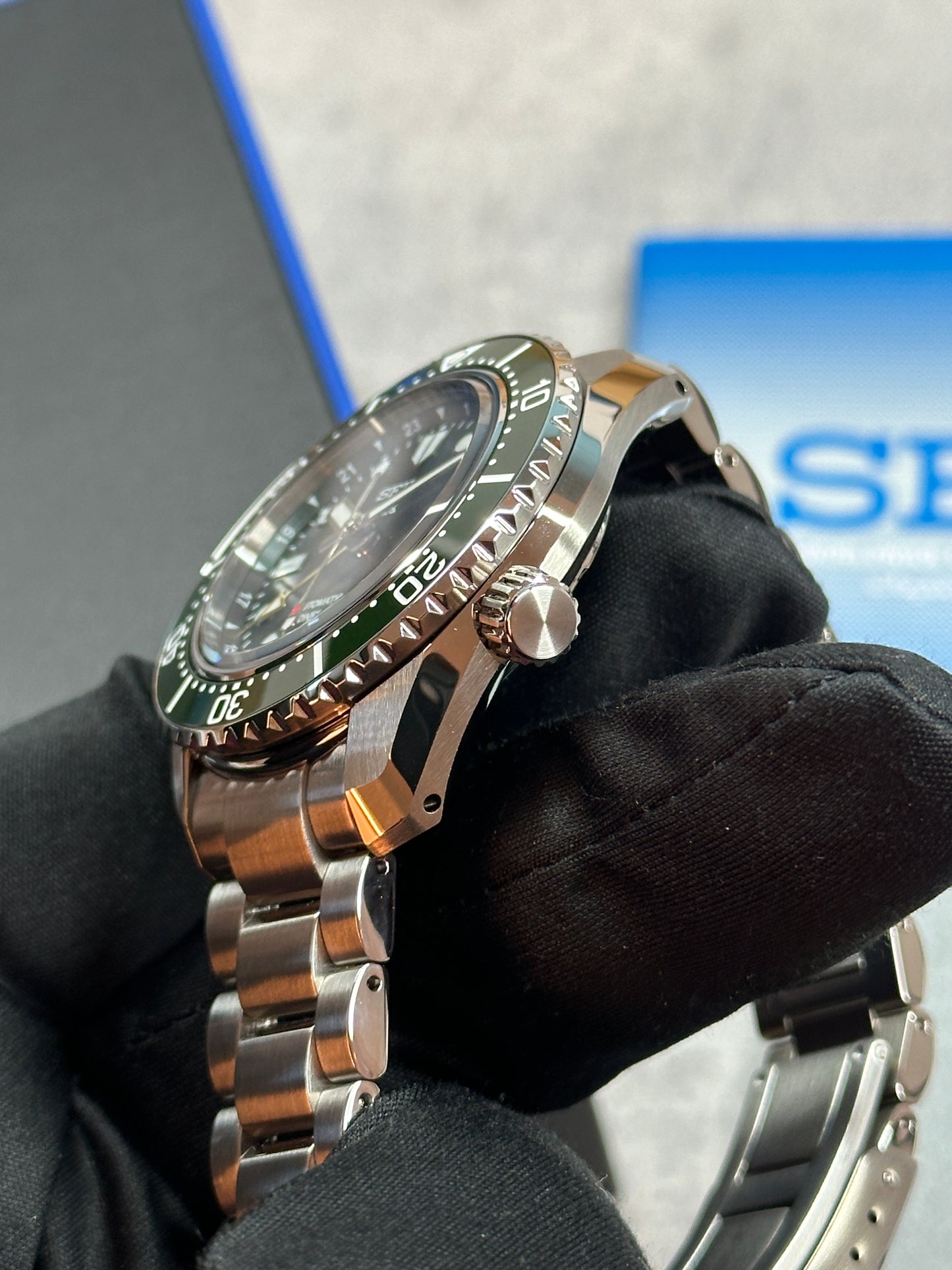 Seiko SPB381J1 Prospex GMT Green Dial