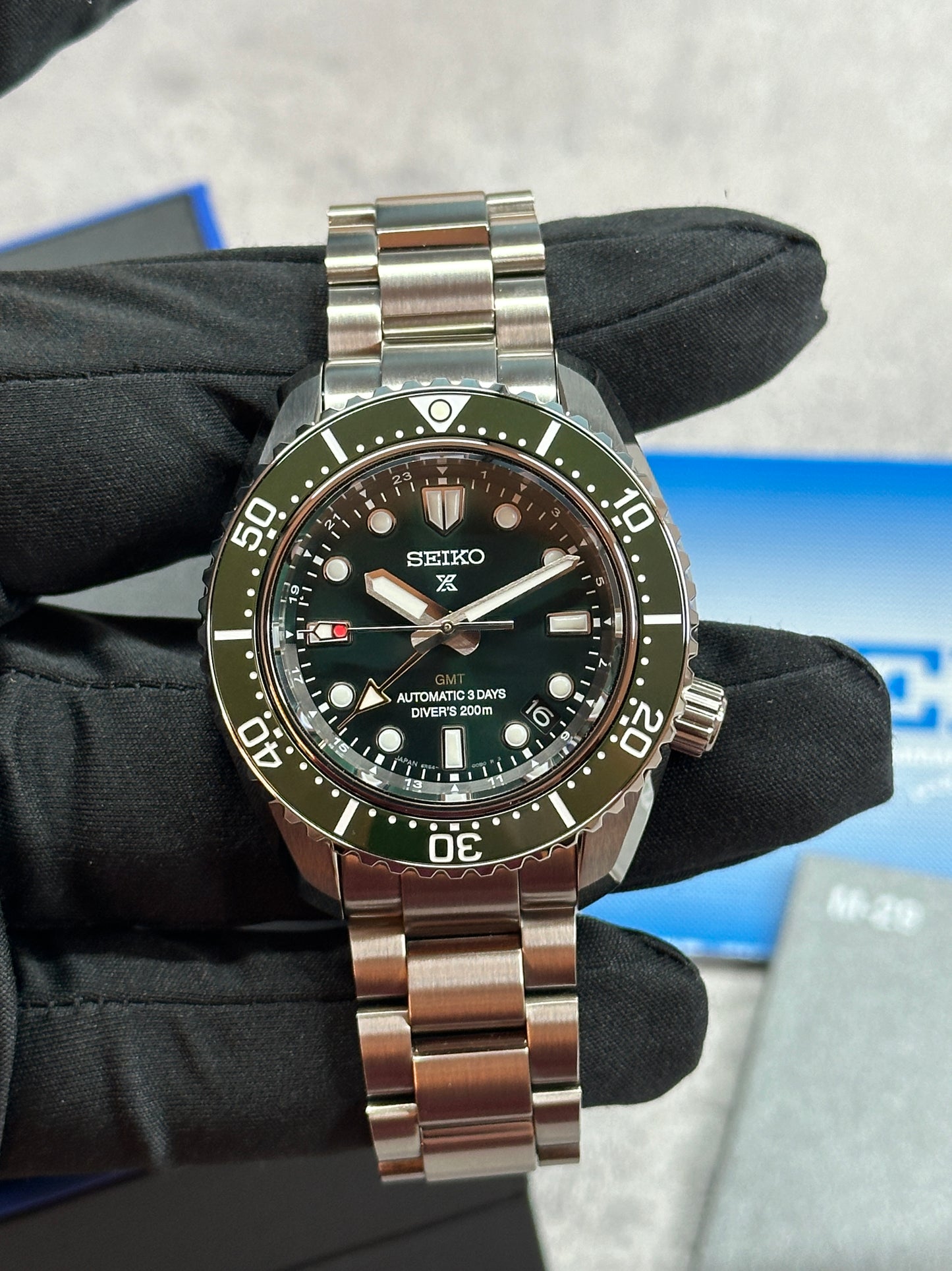 Seiko SPB381J1 Prospex GMT Green Dial