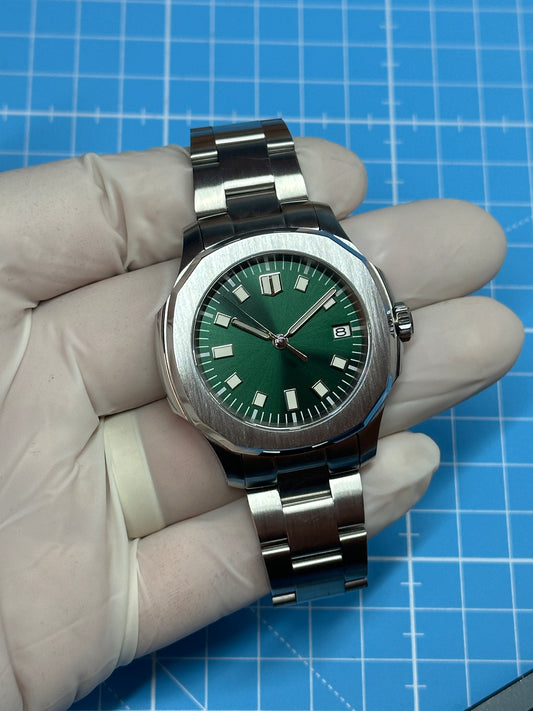 Seikonaut 42mm Green Dial